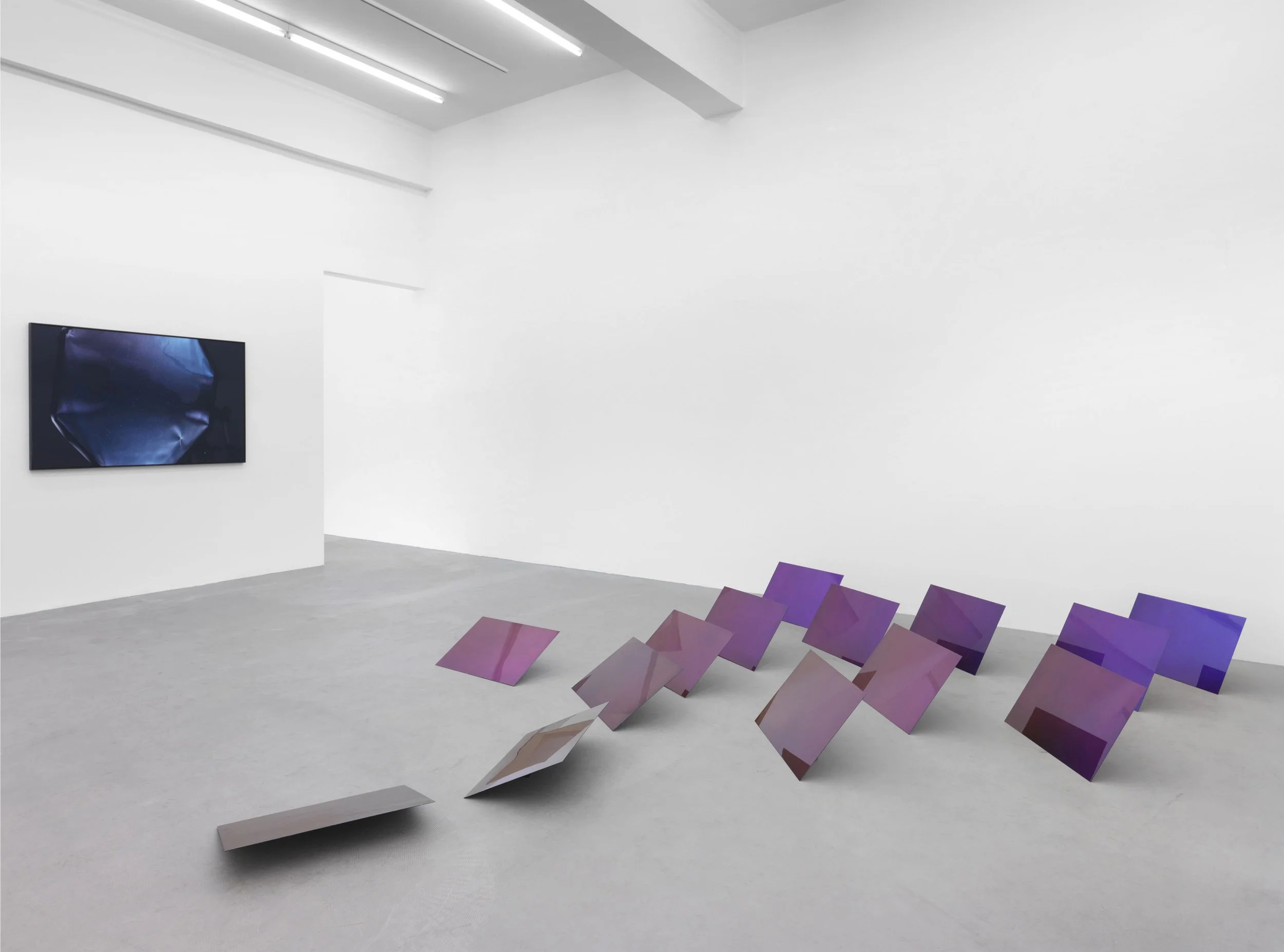 Chris Cornish - installation view - the world lies waiting GSL